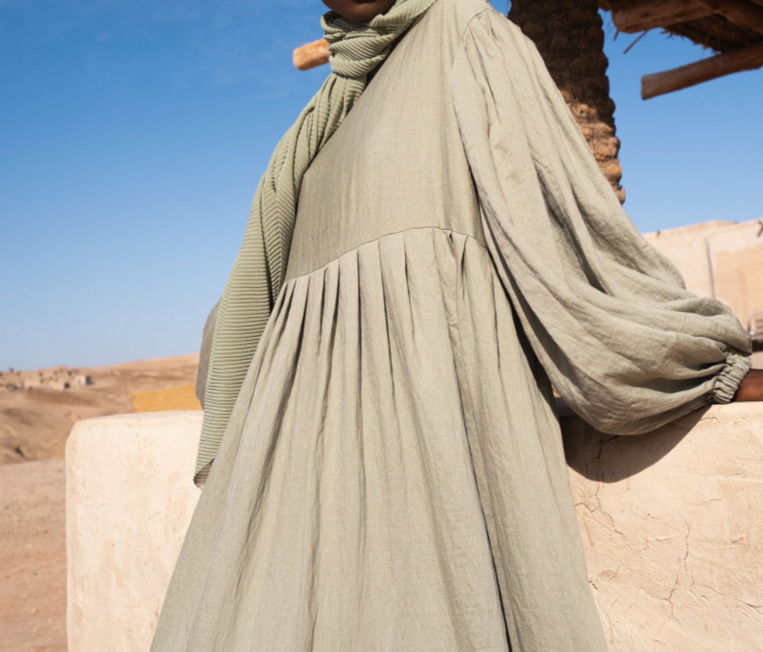 Abaya Inaya aus Leinen