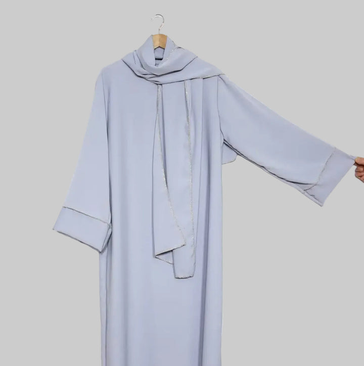 Abaya Safira avec hijab attaché