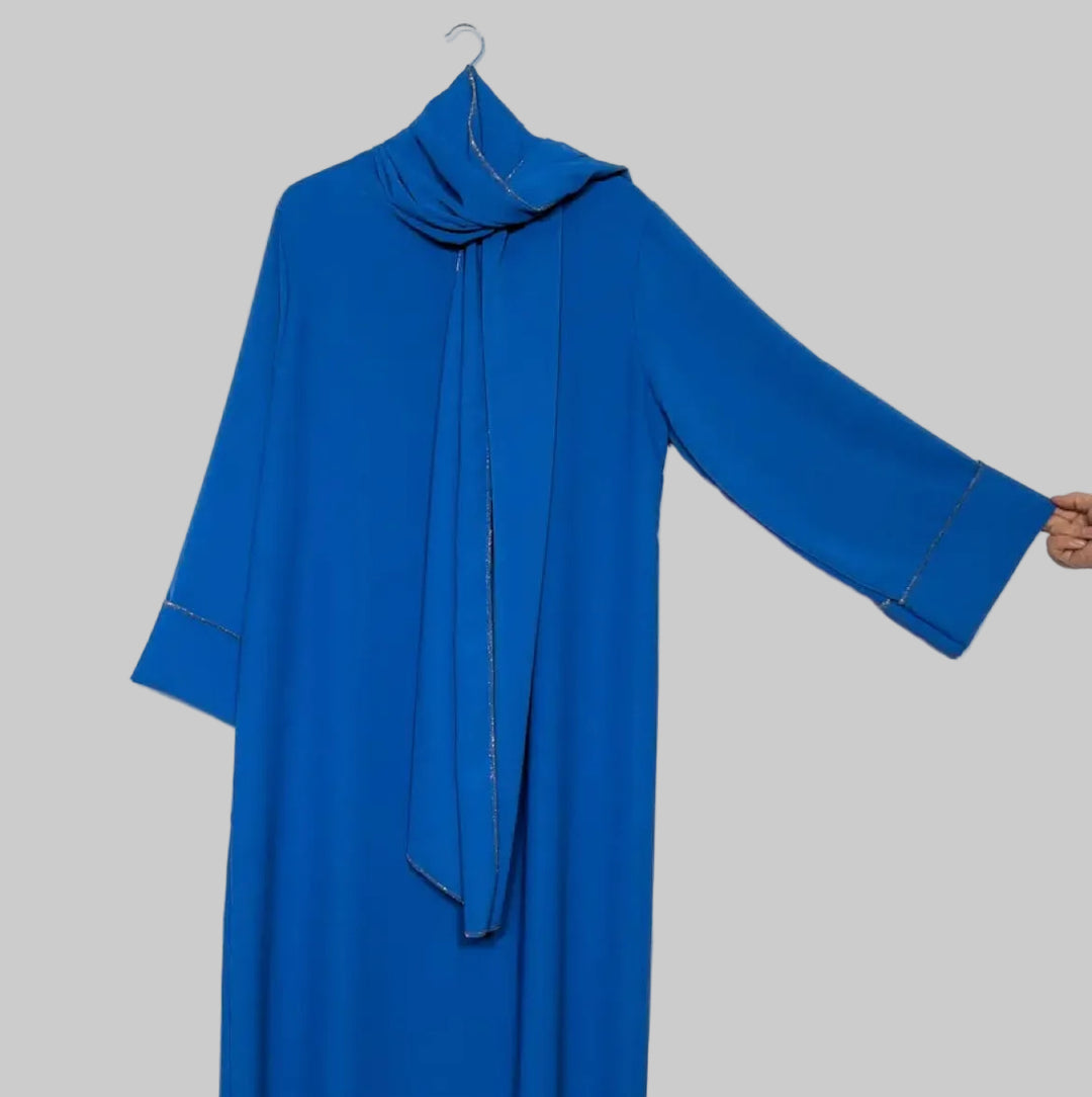 Abaya Safira avec hijab attaché